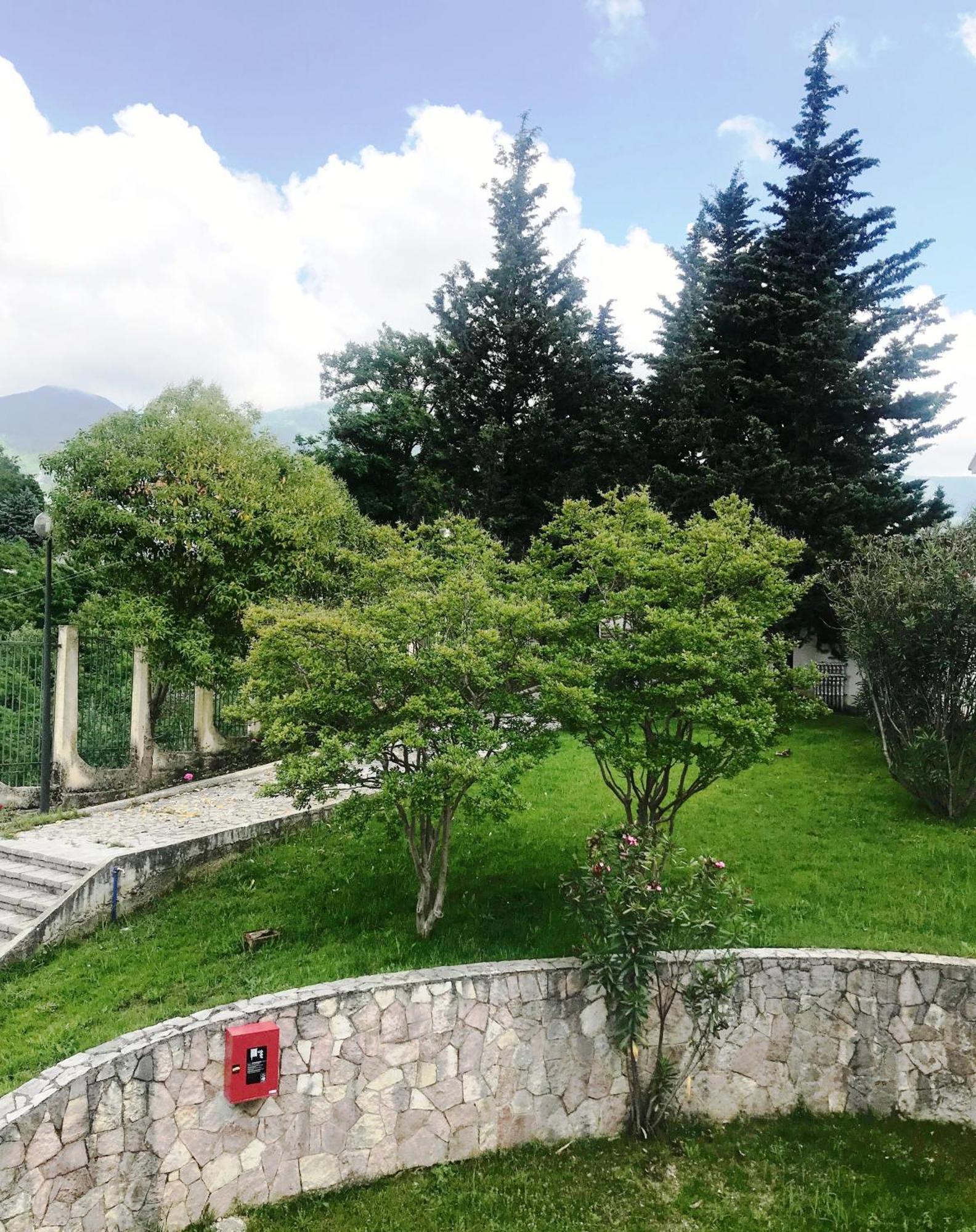 Chateau Linza Resort Тирана Экстерьер фото
