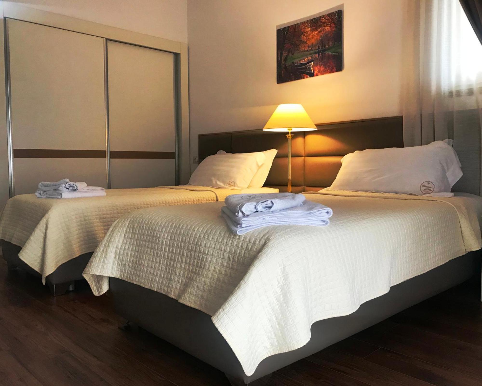 Chateau Linza Resort Тирана Экстерьер фото