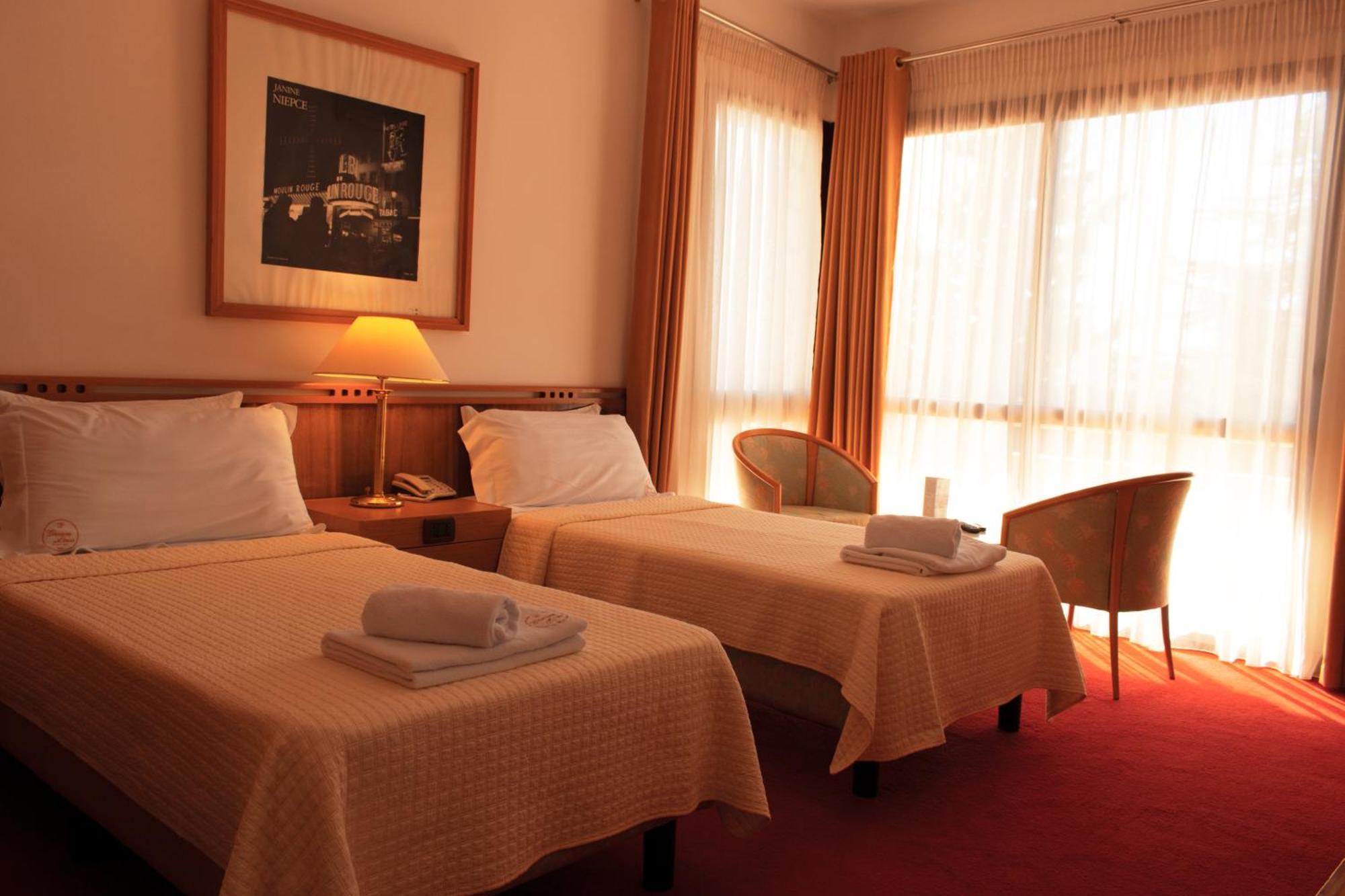 Chateau Linza Resort Тирана Экстерьер фото