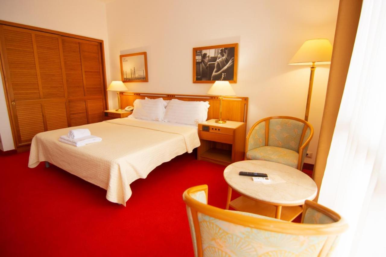 Chateau Linza Resort Тирана Экстерьер фото