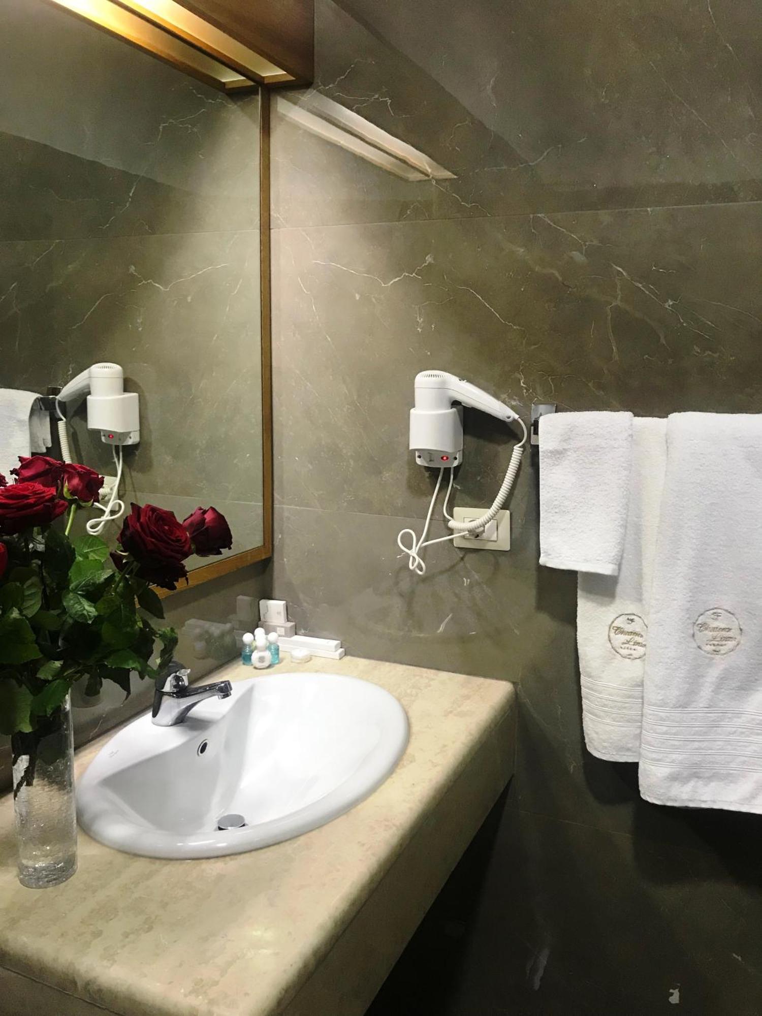 Chateau Linza Resort Тирана Экстерьер фото