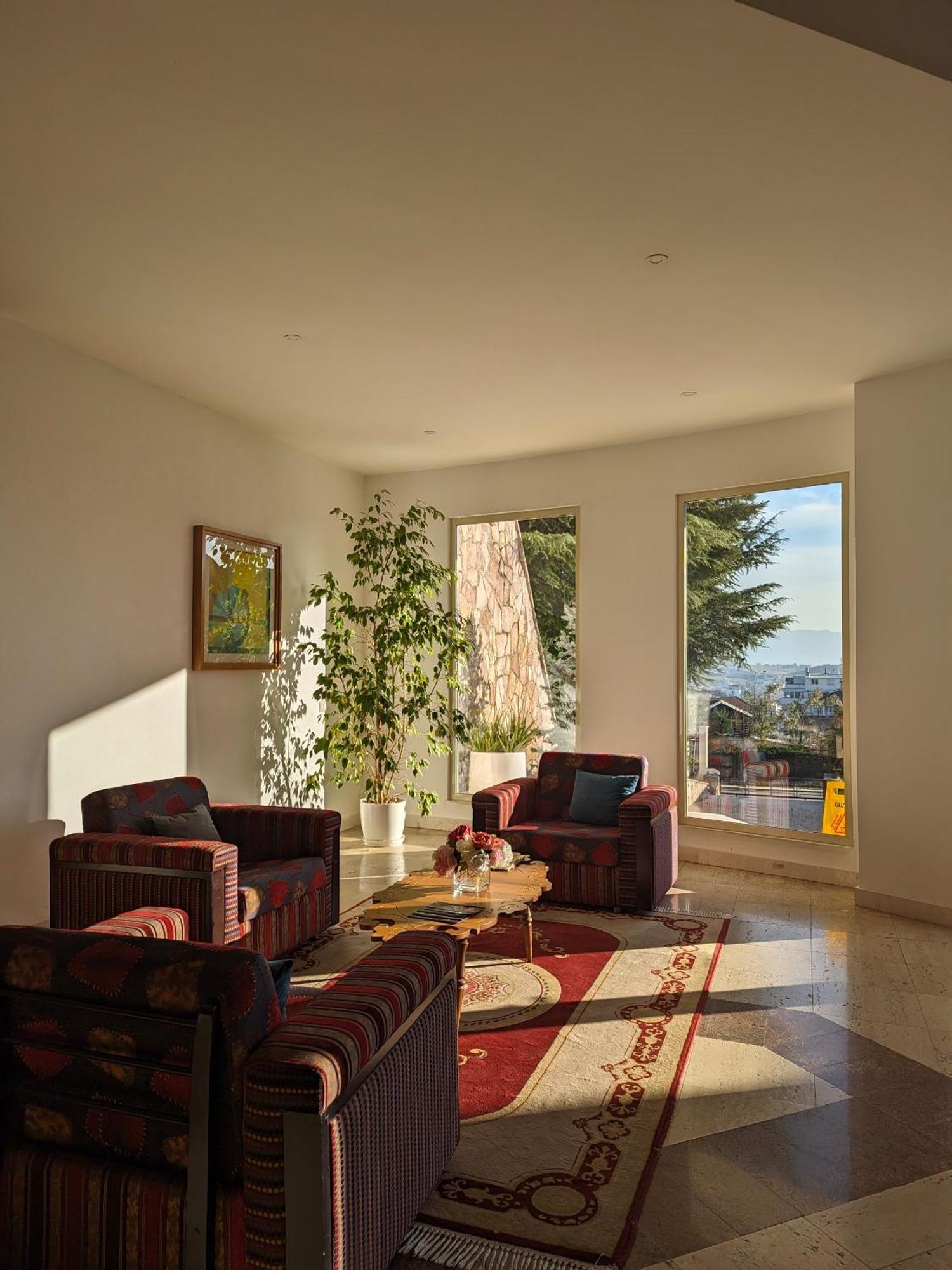 Chateau Linza Resort Тирана Экстерьер фото